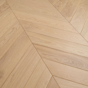 Паркет Елка Французская Lab Arte Chevron Дуб Натур Флора лак 600/510х90х14/3/45° в интерьере