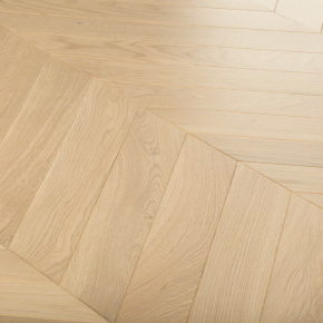 Паркет Елка Французская Lab Arte Chevron Дуб Натур 2006 лак 600/475х125х14/3/45° в интерьере
